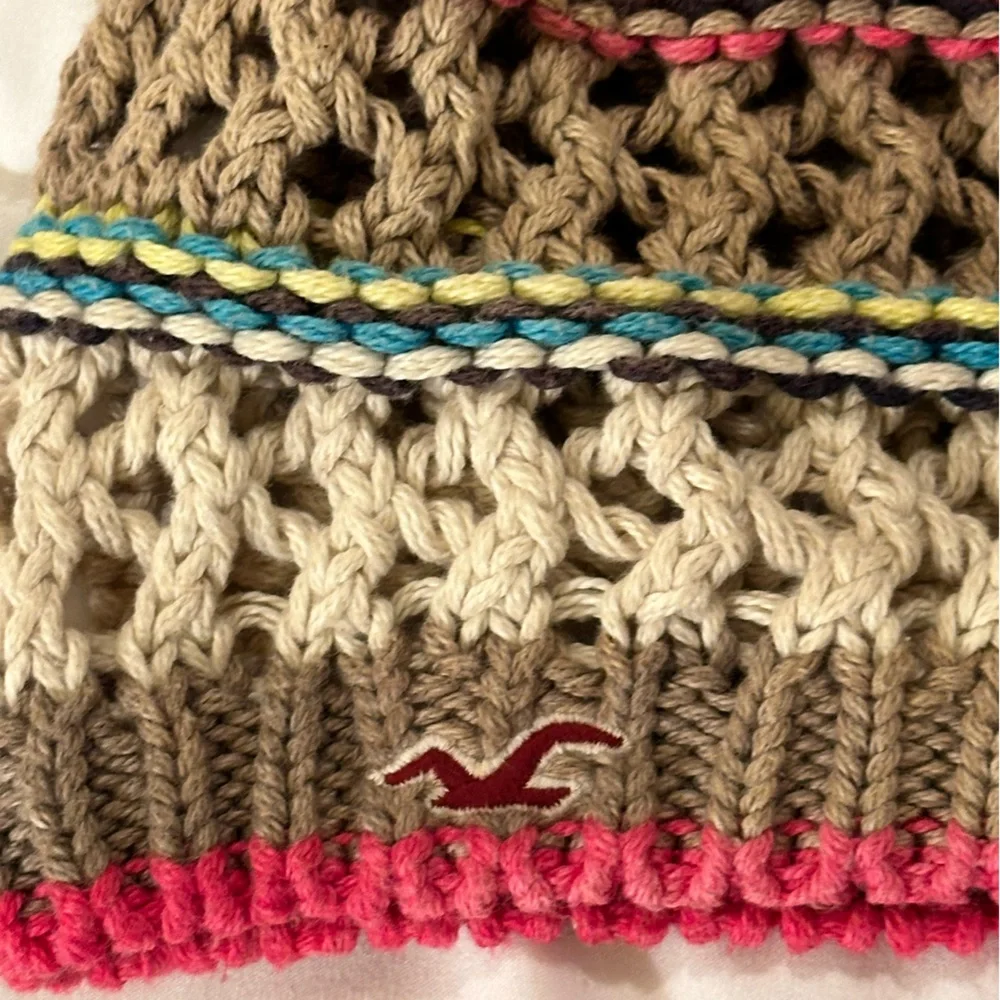 Hollister crocheted chunky